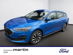 Dynamic blau Gebraucht 2024 Ford Focus Titanium S Limousine | 25.880 € (Guter Preis)