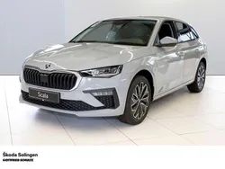 Steelgrau Neu 2024 Skoda Scala Tour Kleinwagen | 27.490 € (Etwas zu teuer)