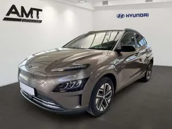 Silky bronze /phantom black / me Gebraucht 2023 Hyundai Kona Trend SUV | 27.850 € (Etwas zu teuer)