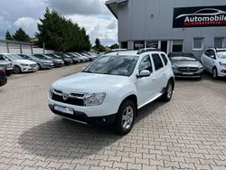 Weiß Gebraucht 2011 Dacia Duster Lauréate SUV | 6.500 € (Fairer Preis)