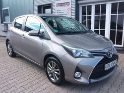 Avantgarde bronze me Gebraucht 2015 Toyota Yaris Comfort Kleinwagen | 9.800 € (Fairer Preis)
