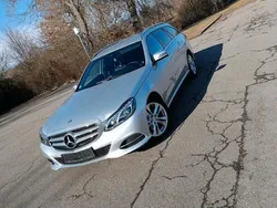 Grau Gebraucht 2016 Mercedes E220 Kombi | 18.700 € (Fairer Preis)