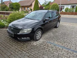 Schwarz Gebraucht 2011 VW Passat Edition Kombi | 4.950 € (Fairer Preis)