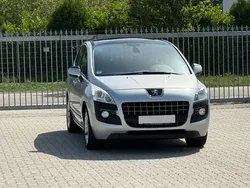 Silber Gebraucht 2013 Peugeot 3008 Active Van / Kleinbus | 6.499 € (Fairer Preis)