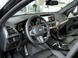 Saphirschwarz Gebraucht 2024 BMW X4 M Sport SUV | 52.999 € (Guter Preis)