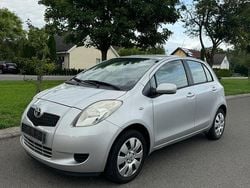 Grau Gebraucht 2008 Toyota Yaris Kleinwagen | 3.850 € (Fairer Preis)