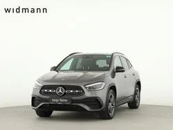 Metalliclack mountaingrau Gebraucht 2022 Mercedes GLA250 AMG line SUV | 31.850 € (Guter Preis)