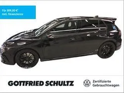 Schwarz Gebraucht 2024 VW Golf VIII Black Edition Limousine | 49.150 €