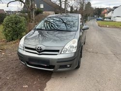Grau Gebraucht 2006 Toyota Corolla Verso Van / Kleinbus | 1.900 € (Superpreis)