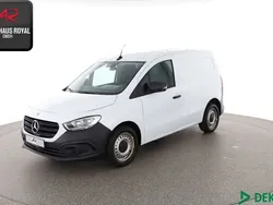 Weiß Gebraucht 2021 Mercedes Citan 110 Van / Kleinbus | 13.580 € (Guter Preis)