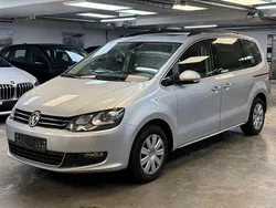 Silber Gebraucht 2020 VW Sharan Comfortline Van / Kleinbus | 14.900 € (Fairer Preis)