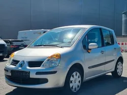 Grau Gebraucht 2006 Renault Modus Dynamique Van / Kleinbus | 2.490 € (Fairer Preis)