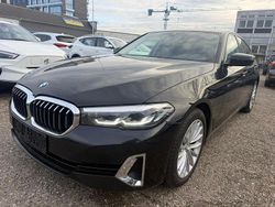 Schwarz Gebraucht 2022 BMW 520 Luxury Line Limousine | 27.370 € (Etwas zu teuer)