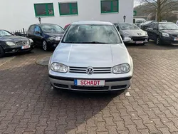 Silber Gebraucht 2000 VW Golf IV Limousine | 2.490 € (Teuer)