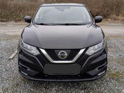 Gebraucht 2017 Nissan Qashqai Tekna SUV | 11.900 € (Etwas zu teuer)