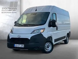 Weiß Gebraucht 2024 Toyota Proace Van | 37.333 €