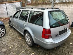 Grau Gebraucht 2004 VW Golf IV Kombi | 1.500 € (Guter Preis)