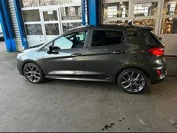 Silber Gebraucht 2022 Ford Fiesta ST-Line Kleinwagen | 17.000 € (Fairer Preis)