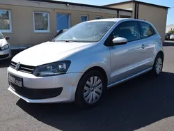 Silber Gebraucht 2012 VW Polo Comfortline Kleinwagen | 3.988 € (Guter Preis)