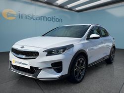 Weiß Gebraucht 2021 Kia XCeed Spirit SUV | 25.149 € (Etwas zu teuer)