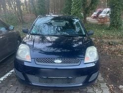 Blau Gebraucht 2006 Ford Fiesta Kleinwagen | 700 € (Guter Preis)