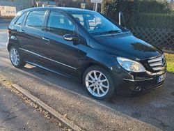 Schwarz Gebraucht 2006 Mercedes B170 Van / Kleinbus | 4.650 € (Fairer Preis)