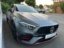 Grau Gebraucht 2023 Mercedes A45 AMG StreetStyle Limousine | 56.421 € (Etwas zu teuer)