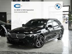 Saphirschwarz Gebraucht 2024 BMW 330 M Sport Kombi | 40.999 € (Guter Preis)