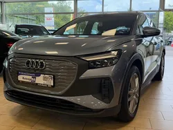 Blau Gebraucht 2024 Audi Q4 e-tron Advanced Plus SUV | 39.900 € (Guter Preis)