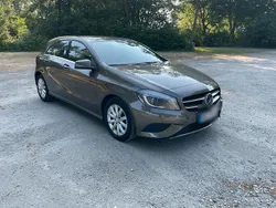 Grau Gebraucht 2013 Mercedes A180 Kombi | 11.900 €