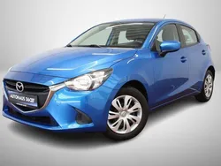 Blau Gebraucht 2016 Mazda 2 Center-Line Limousine | 9.990 € (Etwas zu teuer)