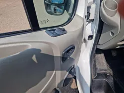 Weiß Gebraucht 2012 Opel Vivaro Van | 5.650 € (Fairer Preis)
