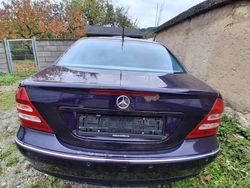 Violett Gebraucht 2001 Mercedes 320 Avantgarde Limousine | 1.200 €