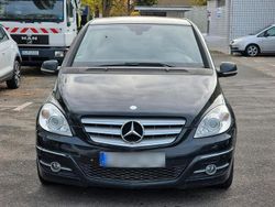 Schwarz Gebraucht 2010 Mercedes B200 Van / Kleinbus | 3.690 €
