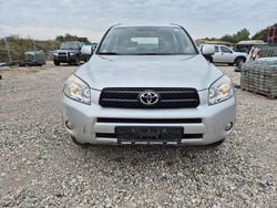 Grün Gebraucht 2007 Toyota RAV4 SUV | 3.700 € (Guter Preis)