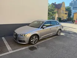 Silber Gebraucht 2016 Audi A3 Sportback Ambiente Limousine | 13.900 € (Fairer Preis)
