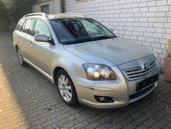 Silber Gebraucht 2006 Toyota Avensis Executive Kombi | 1.700 € (Guter Preis)