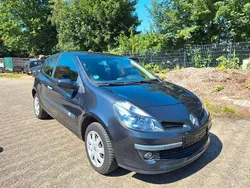 Schwarz Gebraucht 2006 Renault Clio III Authentique Kleinwagen | 1.500 € (Guter Preis)