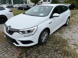 Weiß Gebraucht 2018 Renault Mégane GrandTour Kombi | 13.895 € (Fairer Preis)