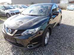 Schwarz Gebraucht 2017 Nissan Qashqai Acenta SUV | 7.800 € (Superpreis)