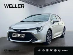 Silber Gebraucht 2021 Toyota Corolla Team Limousine | 22.550 € (Fairer Preis)