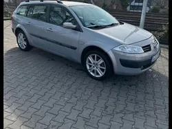 Andere außenfarben Gebraucht 2004 Renault Mégane GrandTour Kombi | 1.500 € (Fairer Preis)