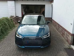 Blau Gebraucht 2017 Audi A1 Sportback Kleinwagen | 14.800 € (Fairer Preis)