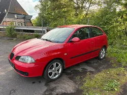 Rot Gebraucht 2005 Seat Ibiza Kleinwagen | 1.900 € (Etwas zu teuer)