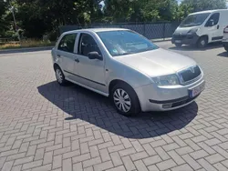 Silber Gebraucht 2001 Skoda Fabia Classic Limousine | 1.799 € (Fairer Preis)