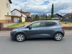 Grau Gebraucht 2017 Renault Clio IV Limousine | 6.950 € (Guter Preis)