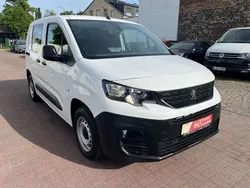 Weiß Gebraucht 2021 Peugeot Partner Premium Van / Kleinbus | 12.800 € (Guter Preis)