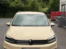 Beige Gebraucht 2024 VW Touran Van / Kleinbus | 25.000 € (Guter Preis)