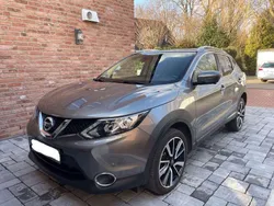 Grau Gebraucht 2016 Nissan Qashqai 360º SUV | 12.700 € (Fairer Preis)