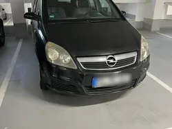Schwarz Gebraucht 2006 Opel Zafira Van / Kleinbus | 2.800 € (Fairer Preis)